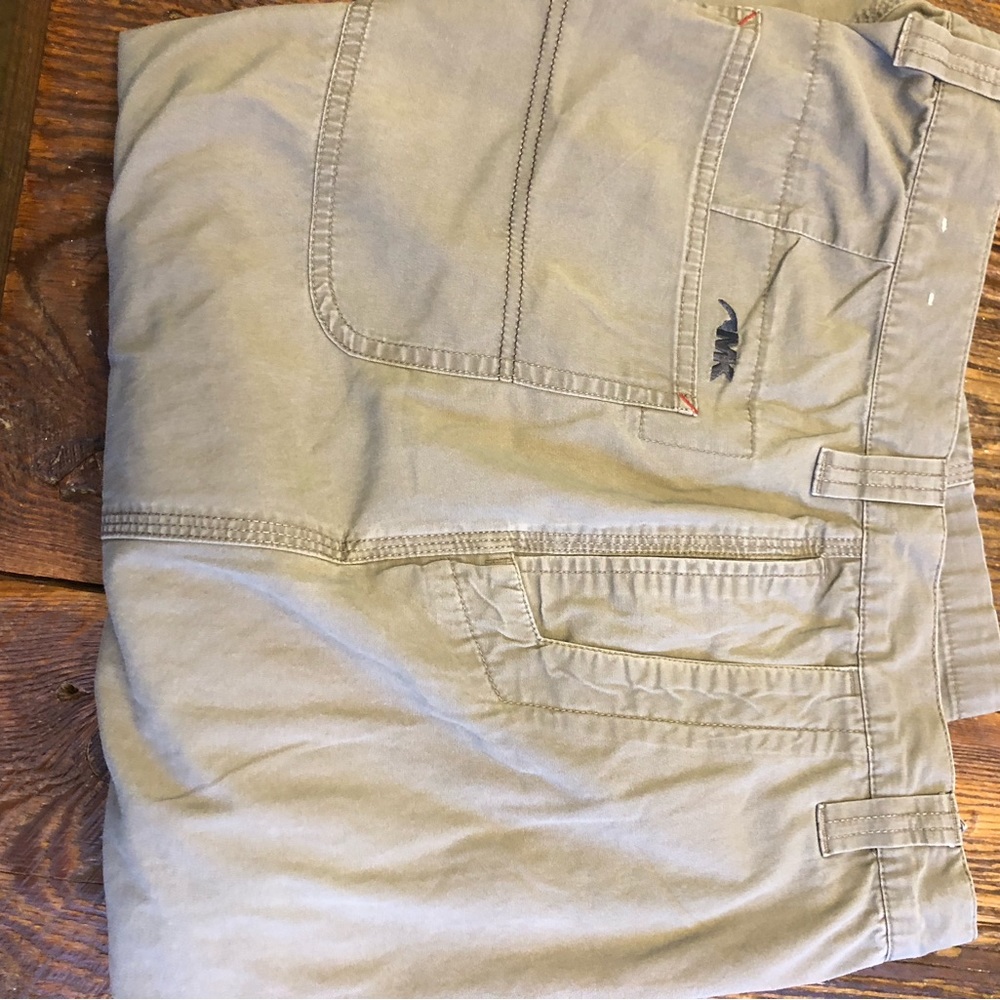 Men’s Mountain Khakis pants